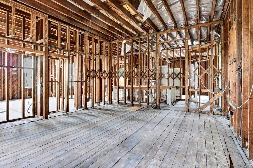 More Photos Of 708 Market St, Wilmington Apartments For Sale