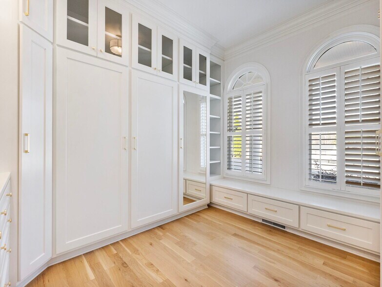 More Photos Of 5651 Old Wilkie Rd, Gainesville Multifamily For Sale