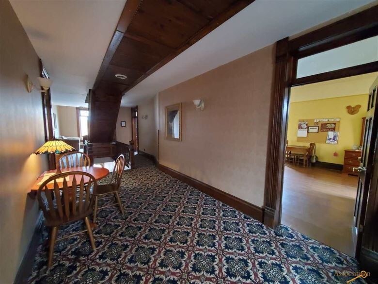 More Photos Of 305 W Main St, Lead Restaurant For Sale