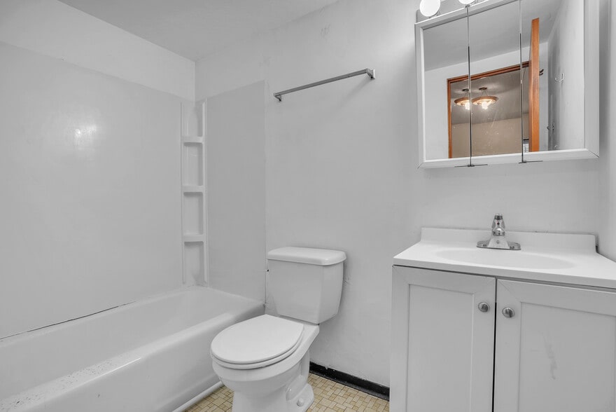 More Photos Of 6922 Columbia ave, Hammond Multifamily For Sale