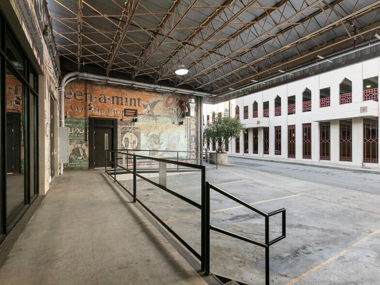 More Photos Of 19 Rankin Ave, Asheville Loft Creative Space For Sale