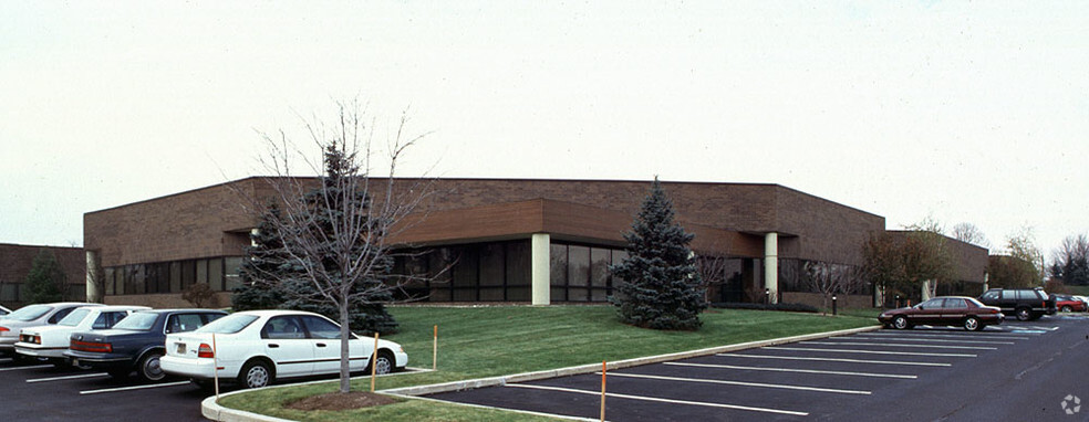 Primary Photo Of 1550 Valley Center Pky, Bethlehem Flex For Sale