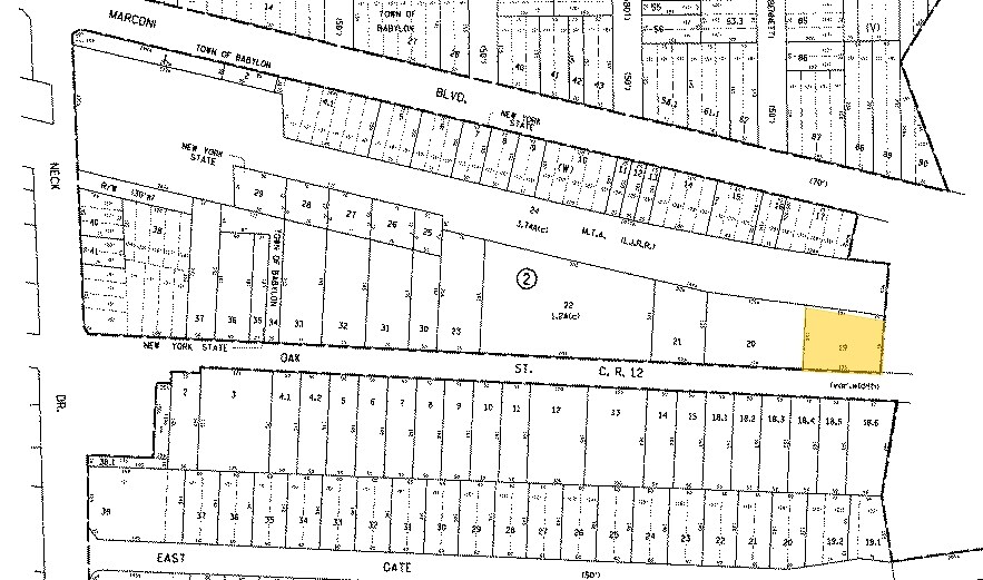 More Photos Of 565 Oak St, Copiague Industrial For Sale