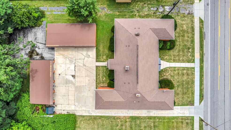 More Photos Of 885 S Green Rd, Cleveland Apartments For Sale