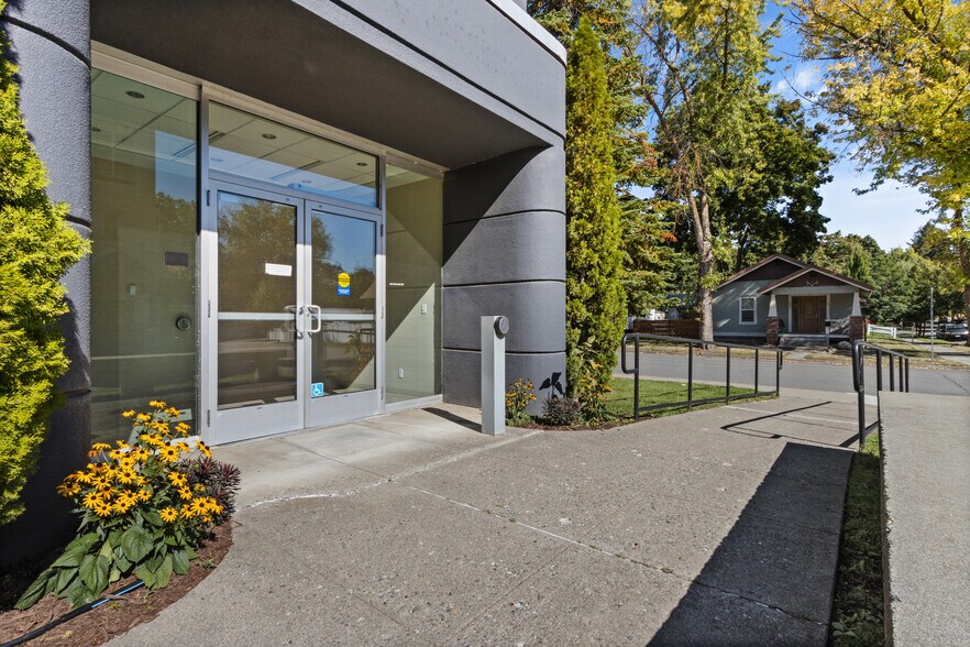 More Photos Of 623 E Wallace Ave, Coeur d'Alene Office For Sale