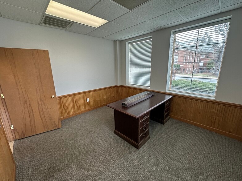 More Photos Of 285 Church St, Concord Office For Lease