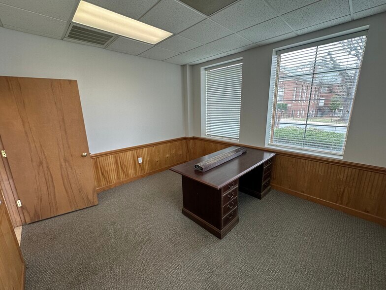 More Photos Of 285 Church St, Concord Office For Lease