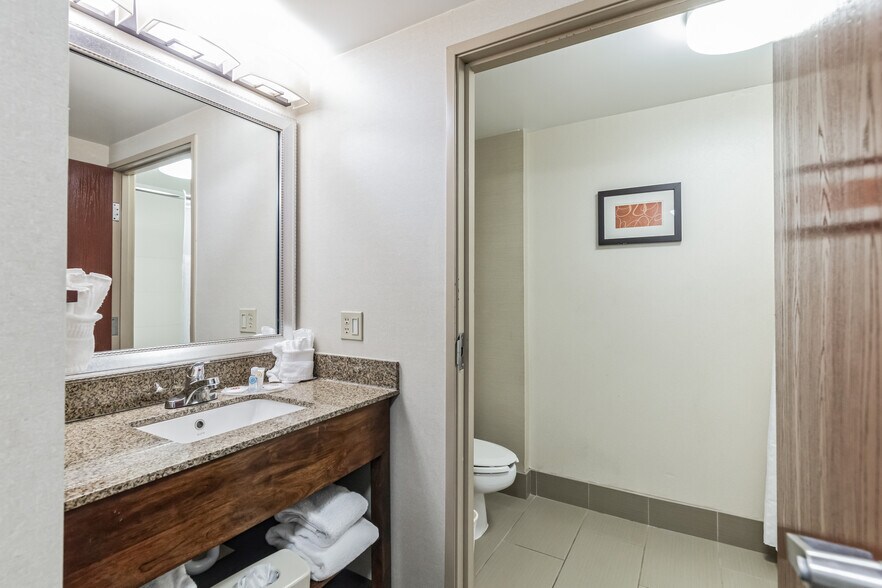 More Photos Of 7350 Williamson Blvd, Manassas Hotel For Sale