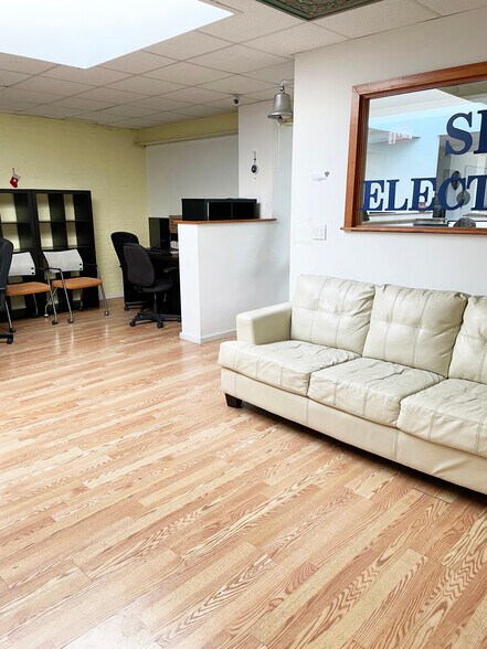 More Photos Of 36-08 9th St, Long Island City Warehouse For Sale