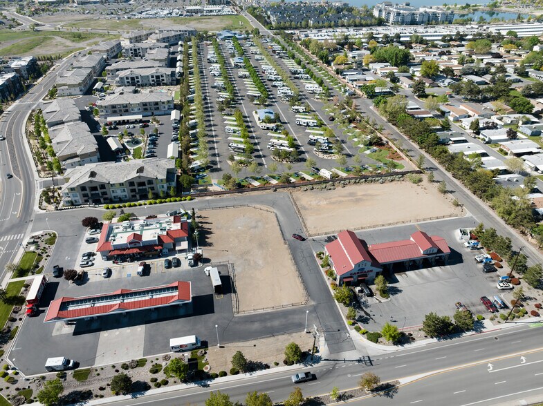 More Photos Of 1201 E Prater Way, Sparks Carwash For Sale