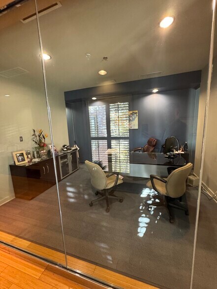 More Photos Of 3085 Fountainside Dr, Germantown Medical For Sale