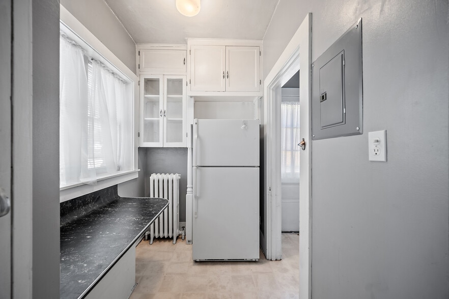 More Photos Of 33 W Willamette Ave, Colorado Springs Multifamily For Sale