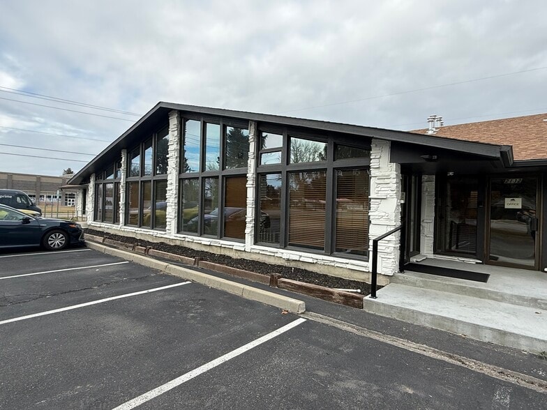Primary Photo Of 2132 N Cole Rd, Boise Medical For Lease