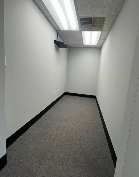 More Photos Of 1155 Rogers Bridge Rd, Duncan Industrial For Lease