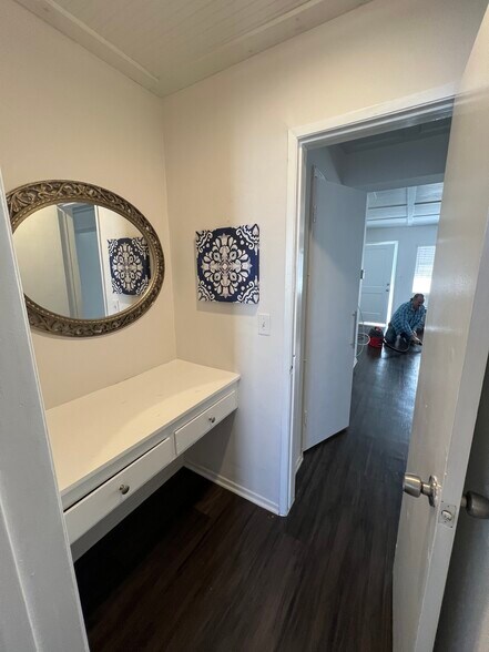 More Photos Of 1014 N Oxford Ave, Los Angeles Apartments For Sale