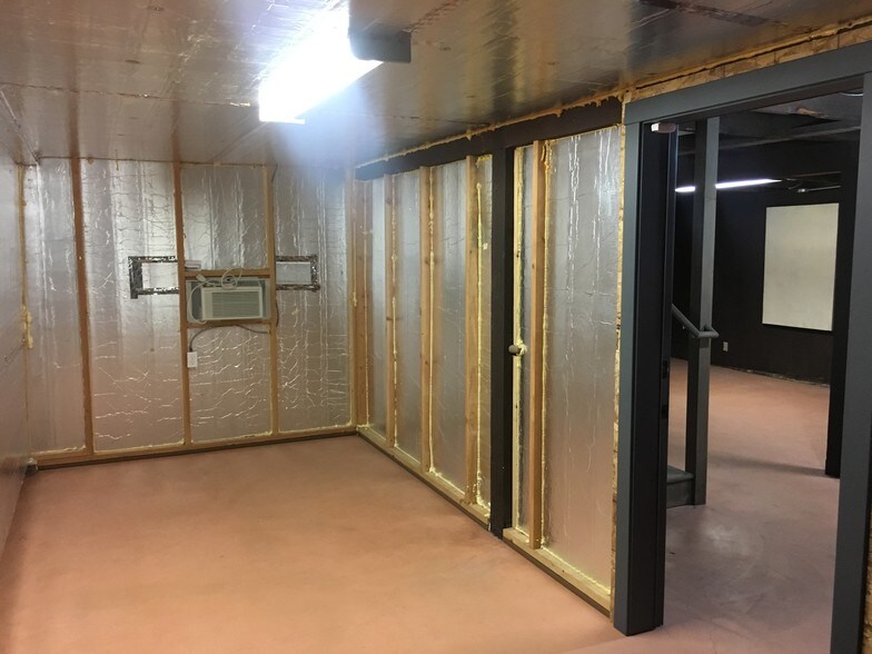 More Photos Of 72 Main St, Belvedere Tiburon Storefront Retail Office For Lease