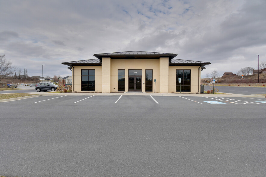 Primary Photo Of 14 Old Oaks Dr, Fishersville Office For Lease