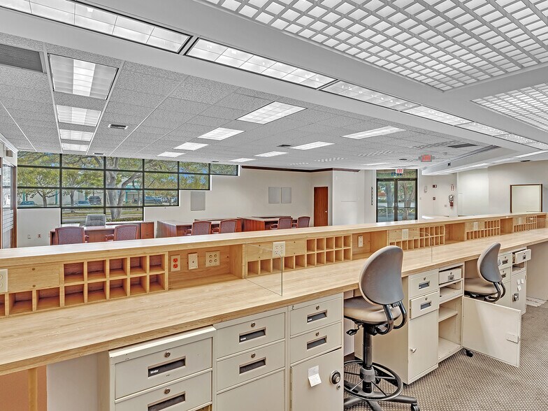 More Photos Of 4699 Nob Hill Rd, Sunrise Medical For Sale