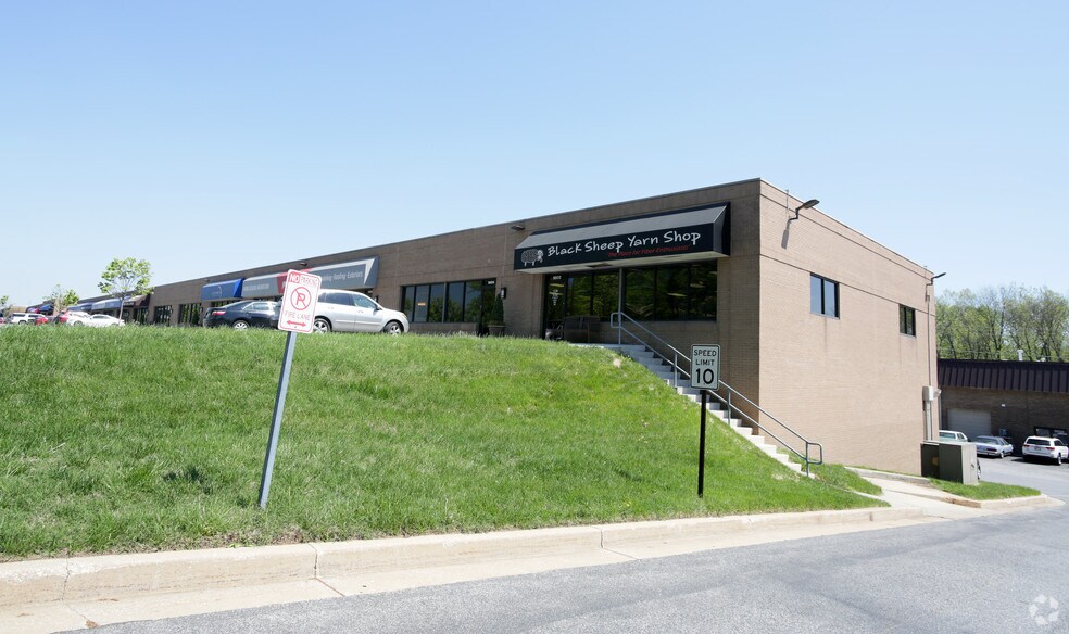 More Photos Of 9502-9644 Deereco Rd, Timonium Flex For Lease