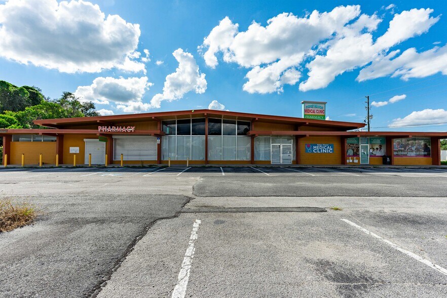 Primary Photo Of 34498 State Rd 50, Ridge Manor Freestanding For Sale