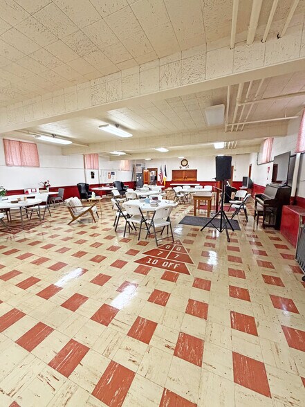 More Photos Of 2201 E Prairie St, Decatur Religious Facility For Sale