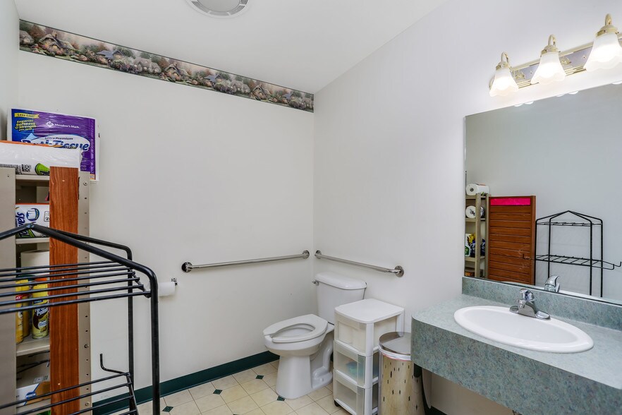 More Photos Of 1055 Laurence Ave, Jackson Freestanding For Sale