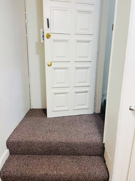 More Photos Of 3712 Beverly Blvd, Los Angeles Office For Lease