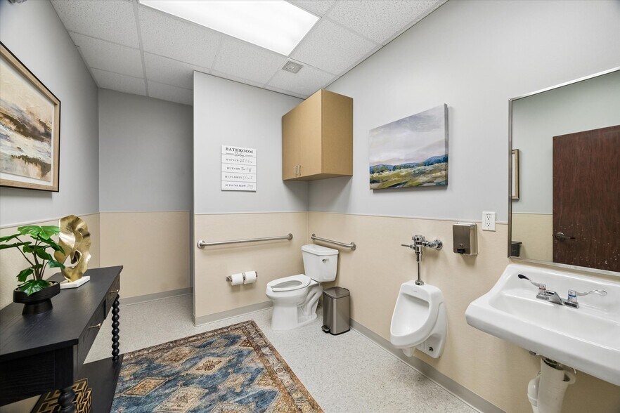 More Photos Of 4225 Research Forest Dr, The Woodlands Office For Lease