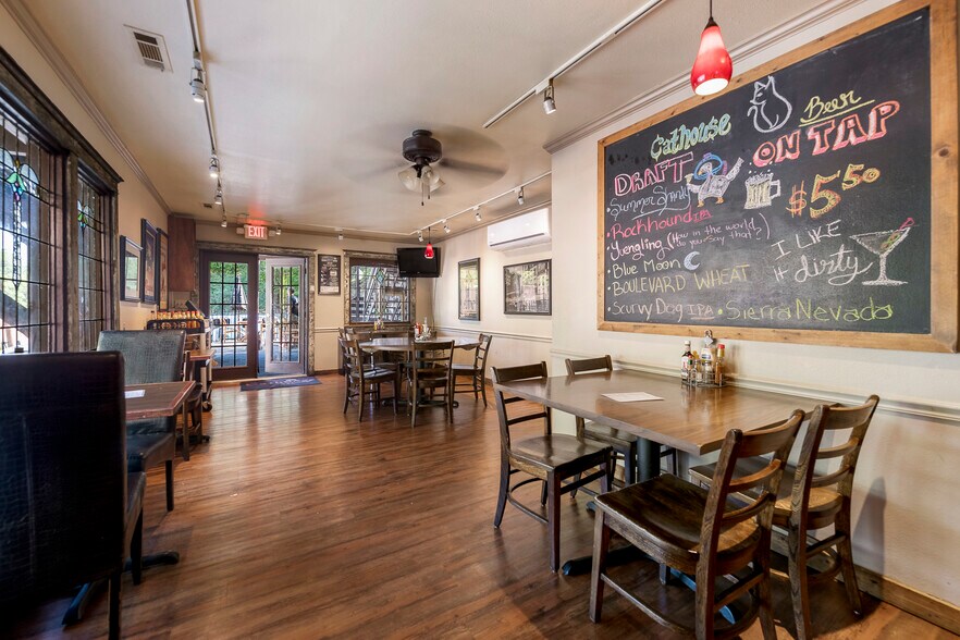 More Photos Of 82 Armstrong St, Eureka Springs Restaurant For Sale