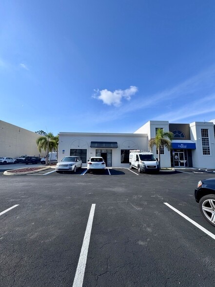 More Photos Of 1989 Trade Center Way, Naples Warehouse For Sale