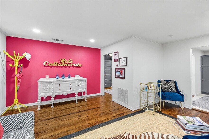 More Photos Of 3613 Washburn Ave, Fort Worth Loft Creative Space For Sale