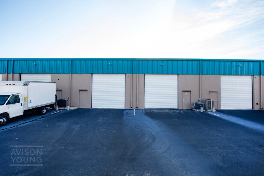 More Photos Of 3506 Saint Valentine Way, Orlando Warehouse For Lease