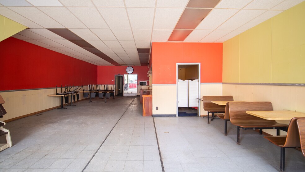 More Photos Of 207 Main St, Chatfield Storefront Retail Residential For Sale