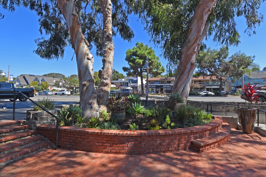 More Photos Of 1226-1230 Camino del Mar, Del Mar Storefront Retail Residential For Lease