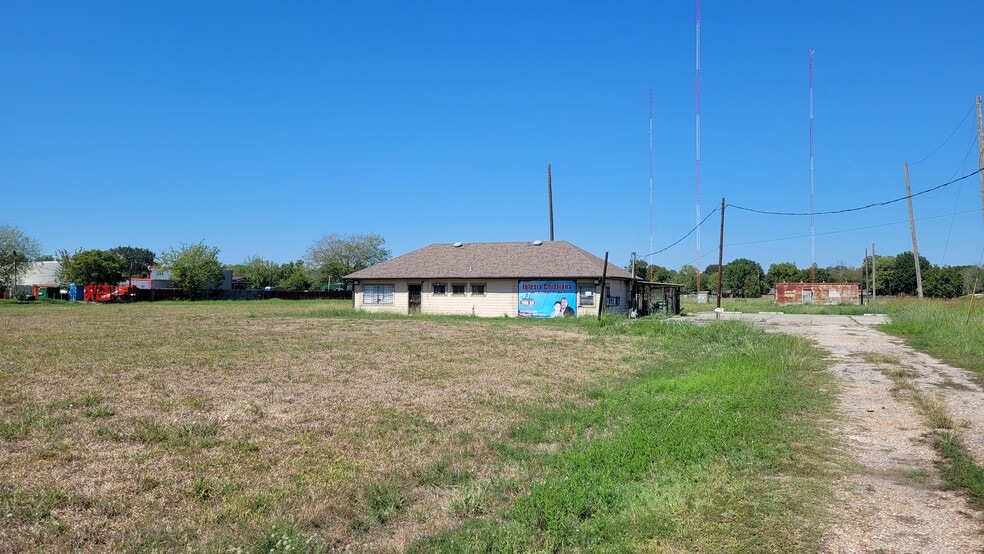 More Photos Of 2055 Pasadena Blvd, Pasadena Land For Sale