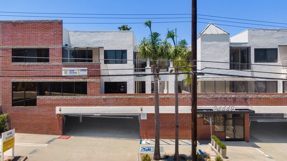 More Photos Of 24445 Hawthorne Blvd, Torrance Medical For Lease