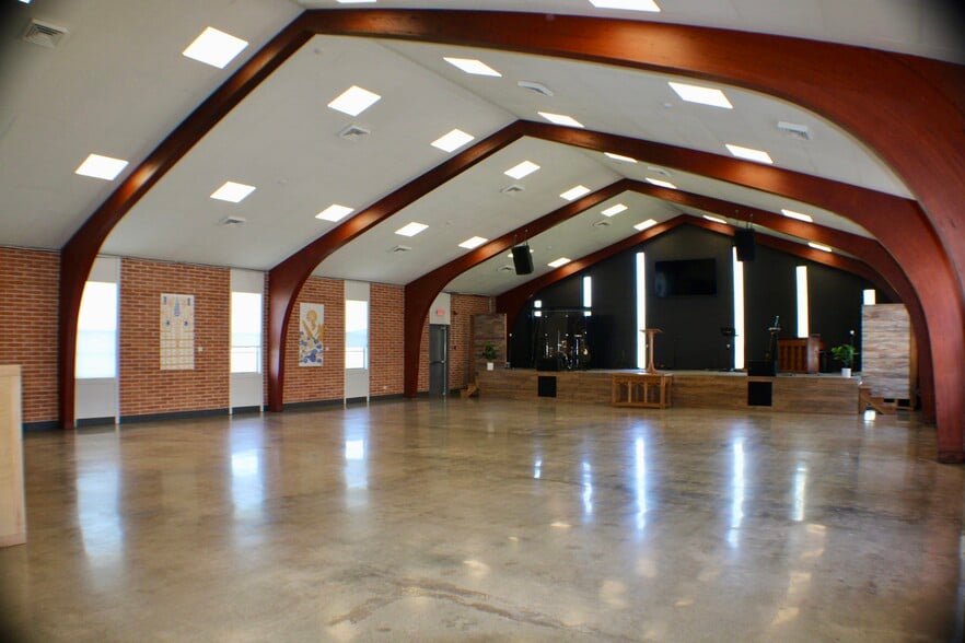 More Photos Of 4265 E Lucas Dr, Beaumont Religious Facility For Sale