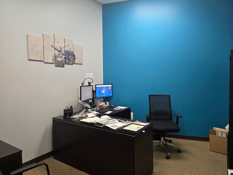 More Photos Of 2003-2005 Grand Ave, Wausau Office For Sale