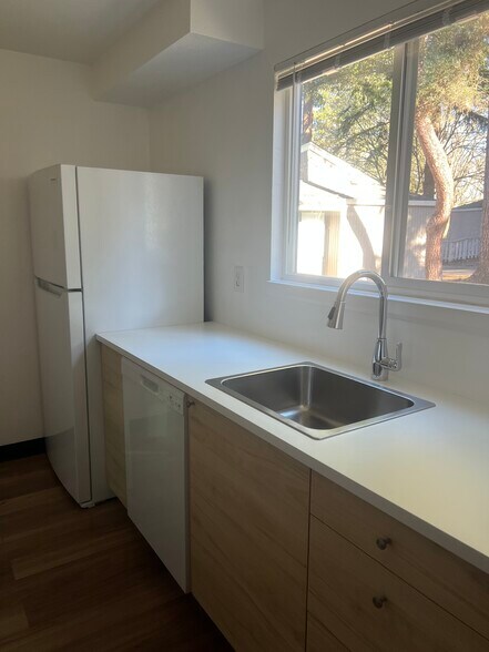 More Photos Of 12344 SW Sussex St, Beaverton Apartments For Sale
