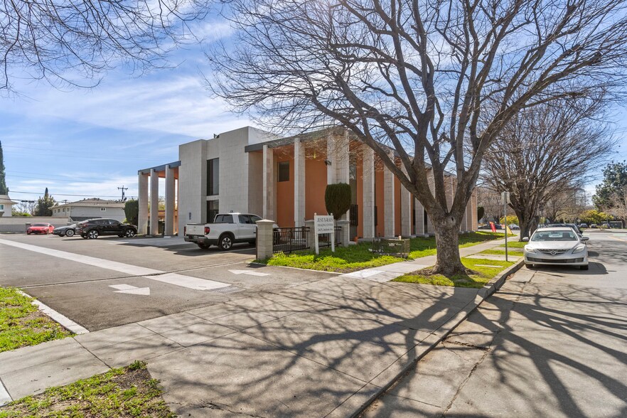 More Photos Of 244 N Jackson Ave, San Jose Medical For Lease