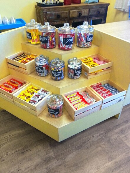 More Photos Of 1111-1191 S Victoria Ave, Oxnard General Retail For Lease