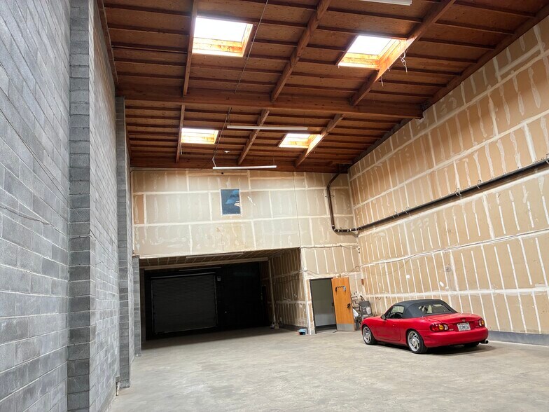 More Photos Of 3450 3rd St, San Francisco Warehouse For Lease