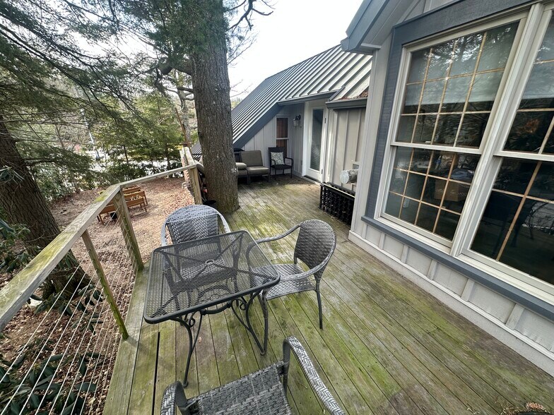 More Photos Of 430 Carolina Way, Highlands Flex For Sale