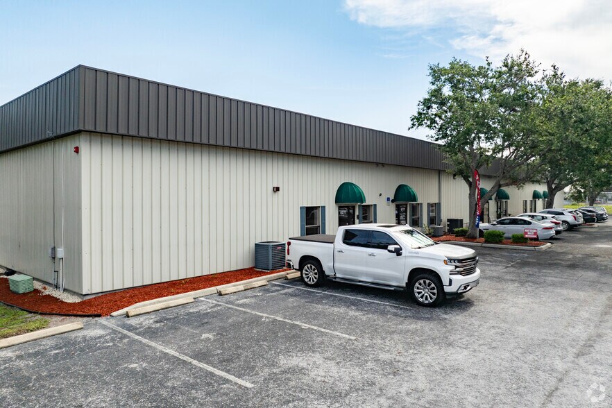 More Photos Of 6771 Whitfield Industrial Ave, Sarasota Unknown For Lease