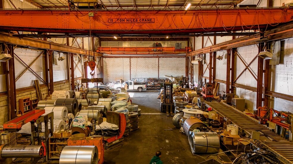 More Photos Of 147-161 W Glenwood Ave, Philadelphia Warehouse For Sale