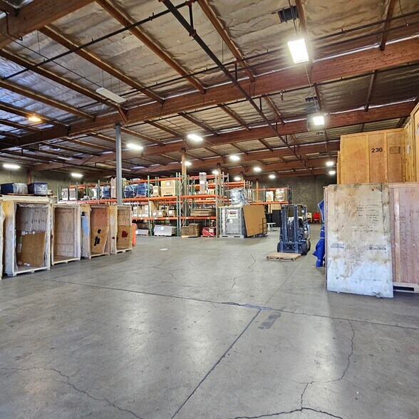 More Photos Of 3131-3139 S Dodge Blvd, Tucson Warehouse For Lease