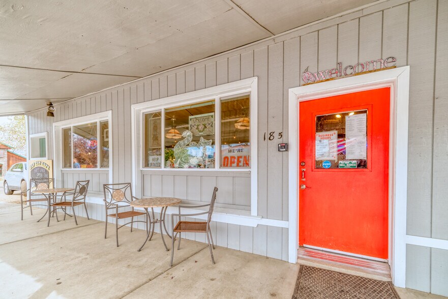 More Photos Of 185 E Agate Ave, Granby Restaurant For Sale