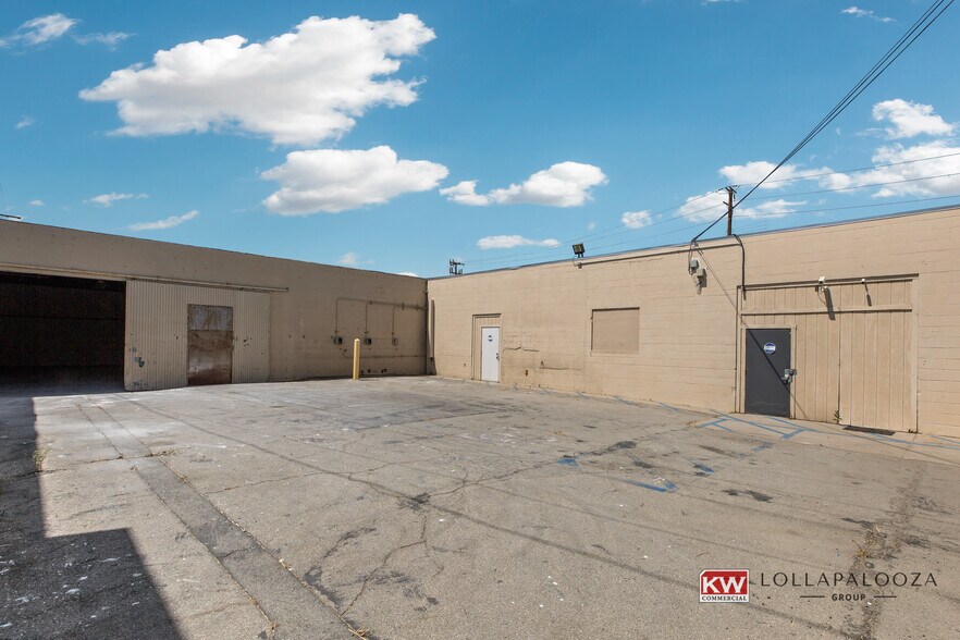 More Photos Of 400-410 S Irwindale Ave, Azusa Warehouse For Lease
