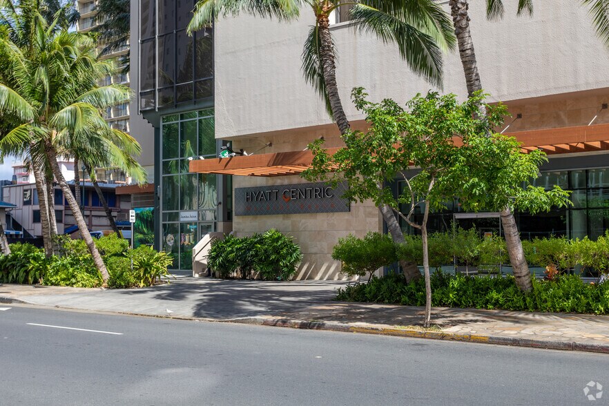 More Photos Of 2255 Kuhio Ave, Honolulu Hotel For Lease