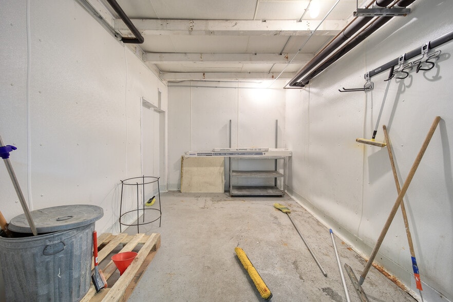 More Photos Of 624 S Santa Anita Ave, Arcadia Storefront Retail Residential For Lease